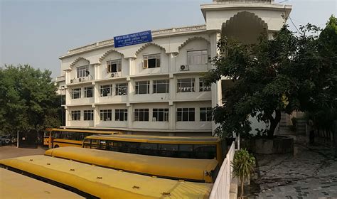 Mata Gujri Public School Greater Kailash South Delhi Fee Structure