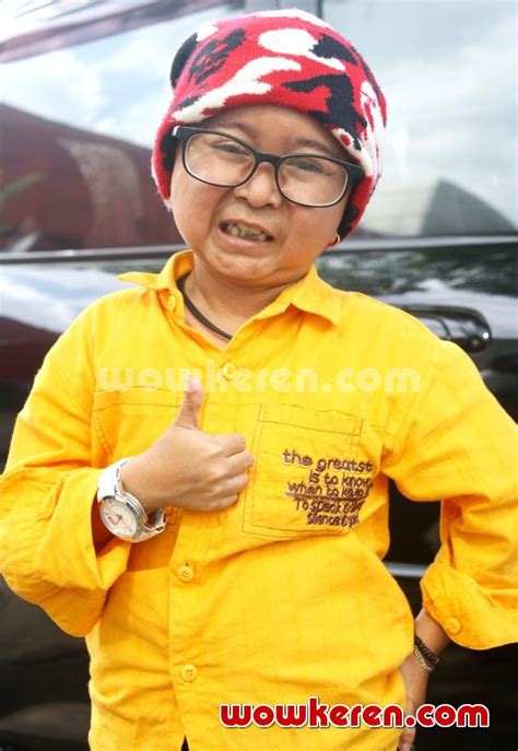 #berita beberapa waktu yang lalu santer beredar kabar jika daus mini akan segera menikah dengan kekasihnya yang bernama. Daus Mini: Berita, Foto, Video, Lirik Lagu, Profil & Bio ...