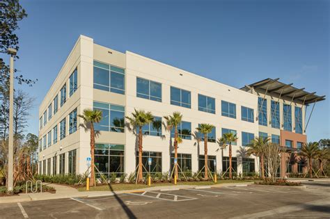 Mayor Curry helps Dream Finders Homes unveil new corporate headquarters