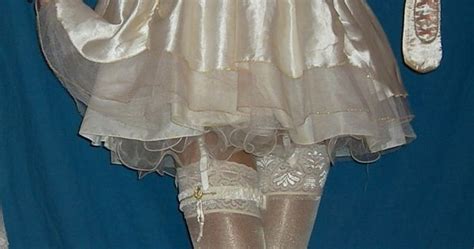 trav hormo crossnylonia pinterest satin prissy sissy and crossdressers