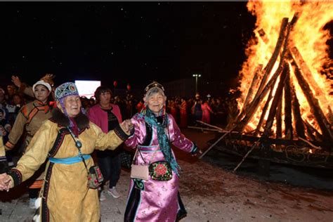 Bonfire Festival Brings Tourists To Oroqen