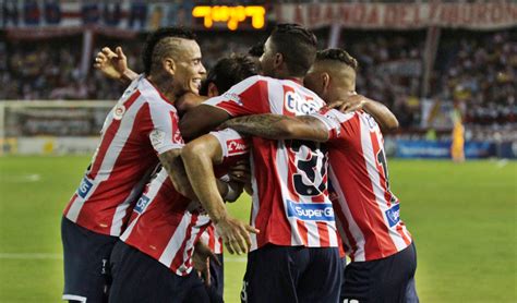 Independiente santa fe y junior de barranquilla se midieron este martes por la sexta jornada del grupo d en copa libertadores. Junior jugará con Santa Fe en las semifinales de Copa ...