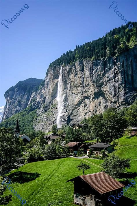 Der Staubbachfall Im Lauterbrunnental Schweiz Berner