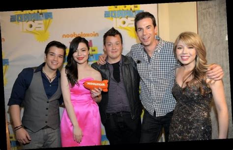 Starting off with miranda cosgrove returning to take the lead as carly shay. 'iCarly' Reboot Release Date and Everything We Know So Far ...