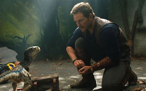 2560x1600 Resolution Chris Pratt And Little Raptor Jurassic World 2560x1600 Resolution Wallpaper