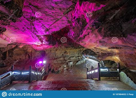Stunning Huanglong Yellow Dragon Cave Stock Photo Image Of Caves