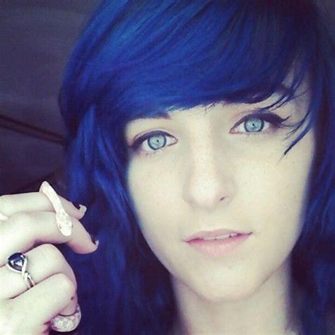 It's so dark it almost looks black. colorrrrr. | Midnight hair, Hair inspiration, Bright hair