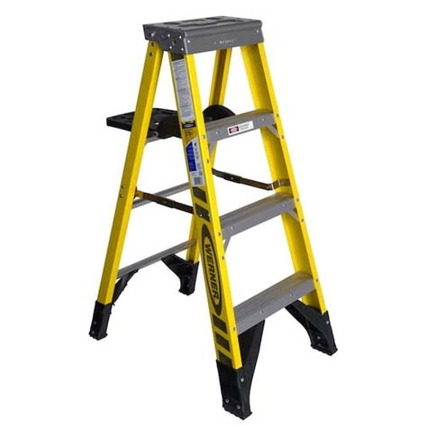 Werner 4 Ft Fiberglass Step Ladder With Shelf 375 Lb Load Capacity