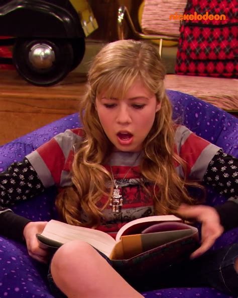 Sam Makes A Bet Scene Icarly This Isnt A Joke Sam Is Reading