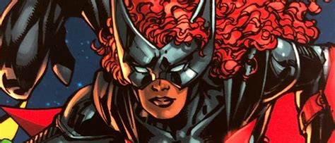 Javicia Leslie Gives Us A First Look At The New Batwoman Nerdist