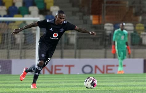 Who Are Footballer Thembinkosi Lorch Mom And Dad Siblings Explored