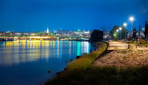 Fotos von Serbien Belgrade Brücken Wege Nacht Flusse ...