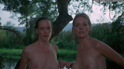 Lynette And Leigh Harris Sorceress Celebrity Posing Hot Nude Twins Wet