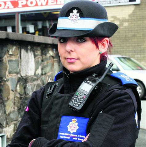 Cops To Wear Genderless Uniform On The Beat To Be More Friendly For