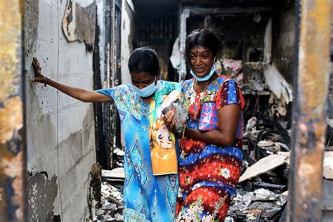 DIALOG RAKYAT Lima Rumah Teres Di Mantin Musnah Terbakar