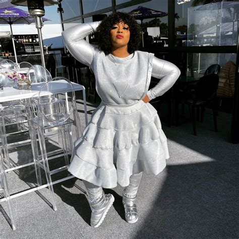 Photos Worst Dressed Sa Celebrities At Durban July The Pink Brain
