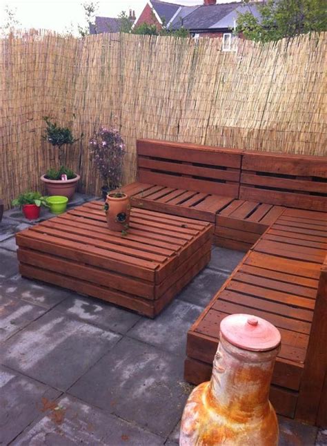 Pallets to create garden paths, creating reading nook from gardening tools storage device to the patio furnishing all can create a new outdoor world. Quiet Corner:Wonderful Wood Pallet Outdoor Furniture Ideas ...