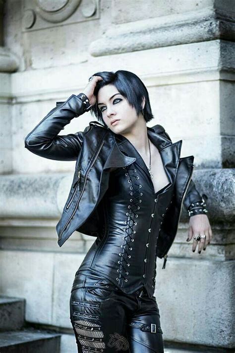 lederlady leather outfit gothic girls goth