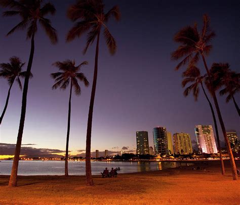 Ala Moana Beach Park Waikiki Photograph By Douglas Peebles