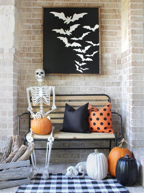 70 Ideas For Spooky Halloween Porch Decorations Hgtv