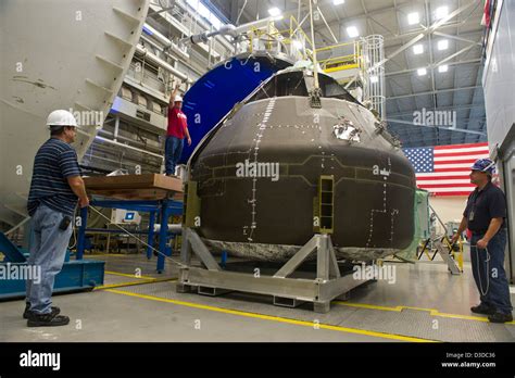 Crew Module Hi Res Stock Photography And Images Alamy