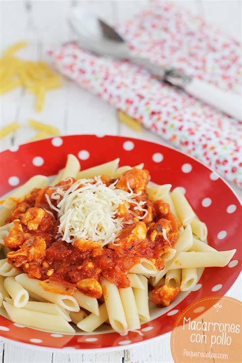 Estos macarrones a rayas, o penne rigatti, con sofrito de tomate, zanahorias, cebollas y atún en conserva, se preparan con una receta facilísima y rápida. Macarrones con pollo, una receta de pollo esencial ...