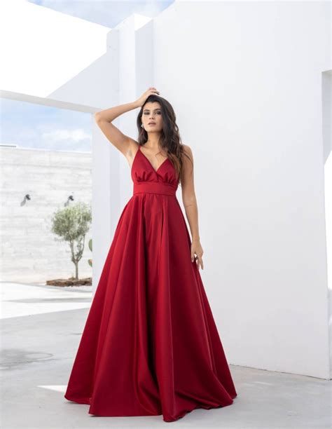 Vestido Largo De Fiesta Rojo Con Tirantes Para Eventos Invitadisima