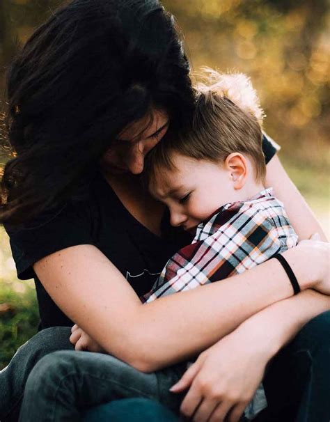 How A Hug Can Help Your Child Positive Encouraging K Love