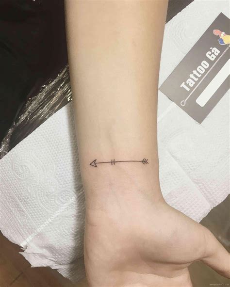 Maybe you would like to learn more about one of these? Hình xăm họa tiết mini ở tay cho nam nữ. - Tattoo Gà