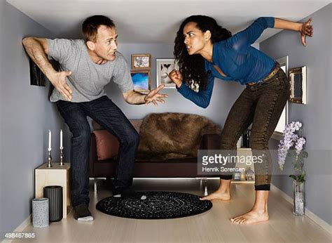 Couple Trapped Stock Fotos Und Bilder Getty Images