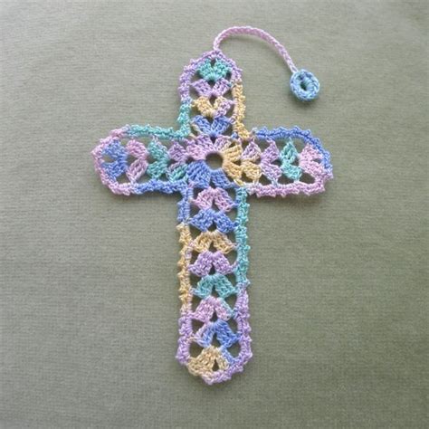 7 | easy round crochet dishcloth pattern with bernat handicrafter. Cross Bookmark pattern | CROCHET PATTERNS | Pinterest