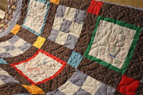 The last few weeks i've been chugging away on cutting up all as i was sorting, i came across a bunch of different shades of blue and turquoise solids that were old… Sarah Lynn's Quilting: Customer's Old-Fashioned Toys Quilt