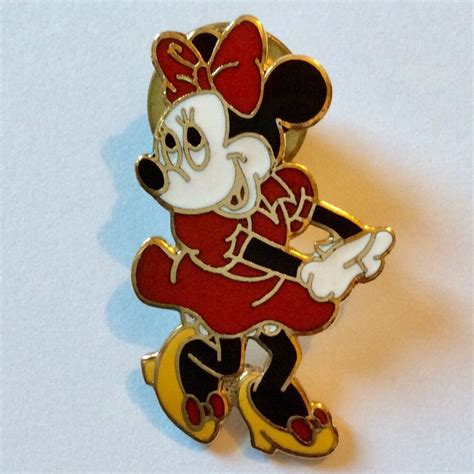Walt Disney World Enamel Minnie Mouse Pin 1980s Collectible Pinback Brooch T Disney Walt