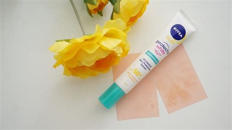 Half milk, half gel, it's milky gel. รีวิว NIVEA Sun Protect&White Oil Control Serum SPF50+ PA ...