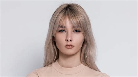 38 Hairstyles With Curtain Bangs 2020 Nuage Detoiles