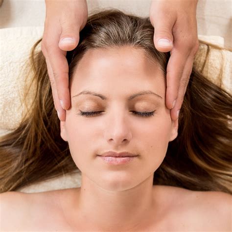 Indian Head Massage Treatment 60 Min Pure Spa And Beauty Pure Spa And Beauty