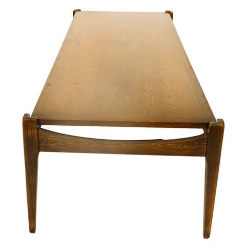 Reviewed in the united states on june 11, 2019. Mid-Century Modern Bassett Walnut Coffee Table | Mary Kay ...