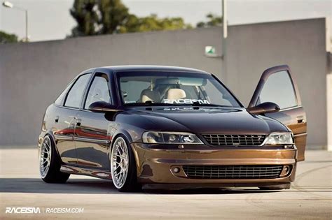 Fie ca e vorba de styling exterior, styling interior sau tuning pe sub capota, aici vei gasi ceea ce cauti. Opel vectra tuning teile - Günstig auto polieren lassen