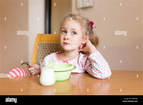 Little Girl Breakfast Hi Res Stock Photography And Images Alamy