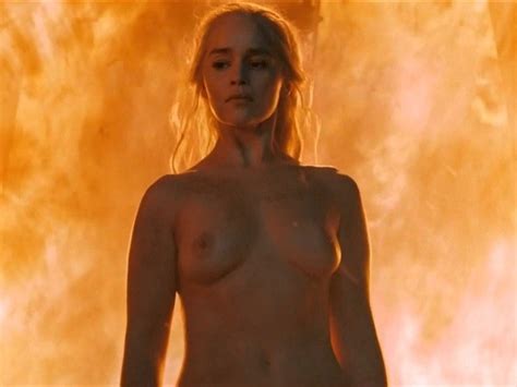 Thefappening Emilia Clarke Nudes And Sexy 33 Photos