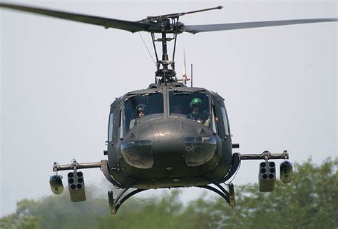 Вертолет Белл Uh 1 Ирокез Фото Видео Характеристики