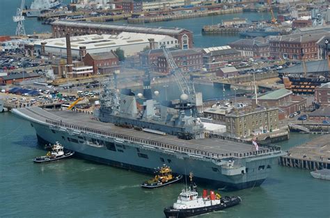 Το Hms Illustrious του Royal Navy τον ίδιο δρόμο για Τουρκία Defence