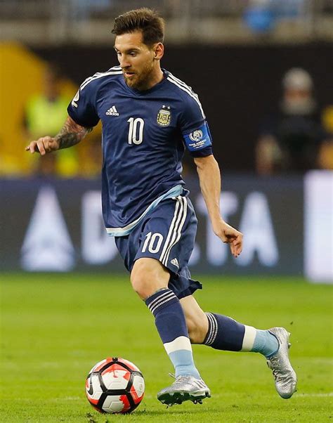 Messi From Red Card On Debut To Argentinas All Time Top Goalscorer