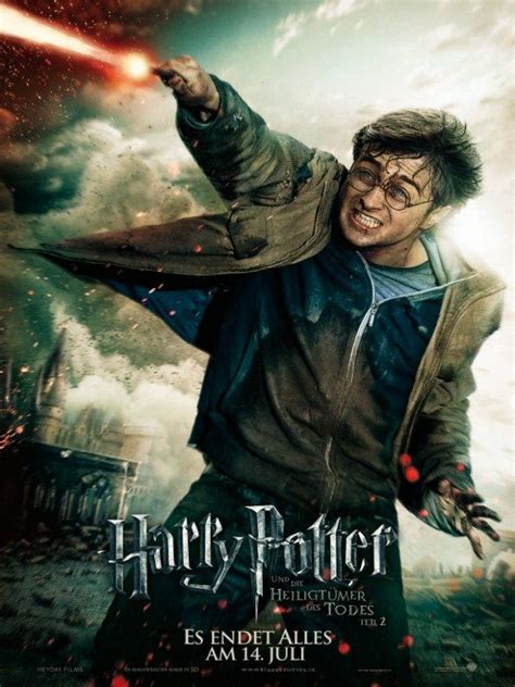 Just as things start to appear hopeless harry discovers a trio of magical objects that encircle him with abilities to equal voldemort skills. Vieraugen Kino » Harry Potter und die Heiligtümer des ...