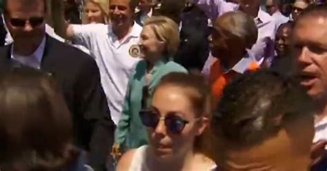 Video Hillary Clinton Attends Nyc Pride Parade