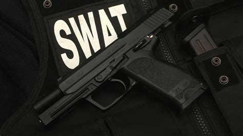 Swat Team Police Crime Emergency Weapon Gun Wallpaper 1920x1080