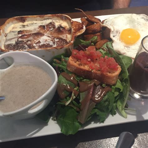 An Authentic French Brunch Spot in the Heart of Montreal - Montreall ...