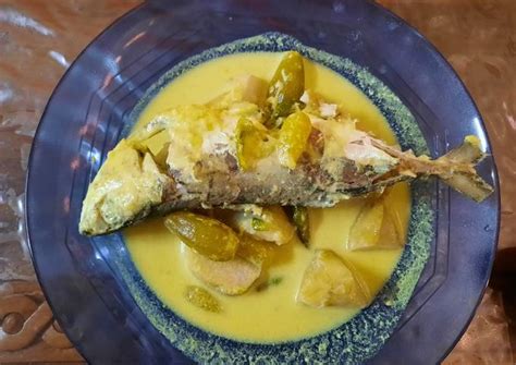 Gulai kuning ikan dan sambal nasi berlauk kelantan azie 9/20/2019 featured ikan masakan kelantan masakan tradisional nasi sempena cuti hari malaysia beberapa hari lepas, saya telah menyediakan gulai kuning sebagai lauk nasi berlauk bersama dengan sambal nasi berlauk. Resep Gulai Kuning Ikan Kembung oleh shintazarfi - Cookpad