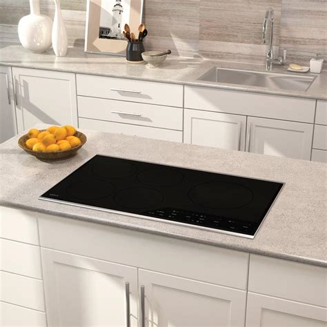 Wolf 36 Inch Wide Induction Cooktop In Black Ci365ts