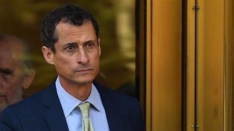 Anthony Weiner Begins Prison Stint For Sexting A 15 Year Old Girl